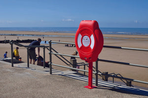 Guardian 600 Buoy with Rope,Red