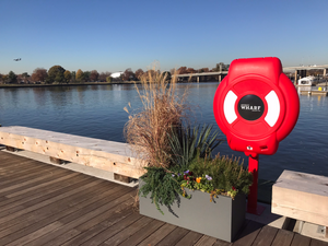 Guardian 600 Buoy with Rope,Red